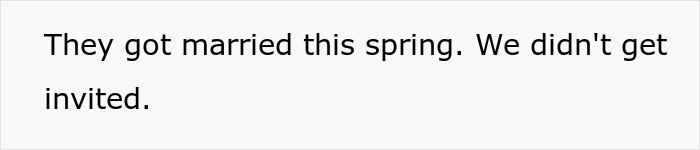 "AITA For Not Inviting Them To My Christmas Party After They Didn&rsquo;t Invite Me To Their Wedding?"